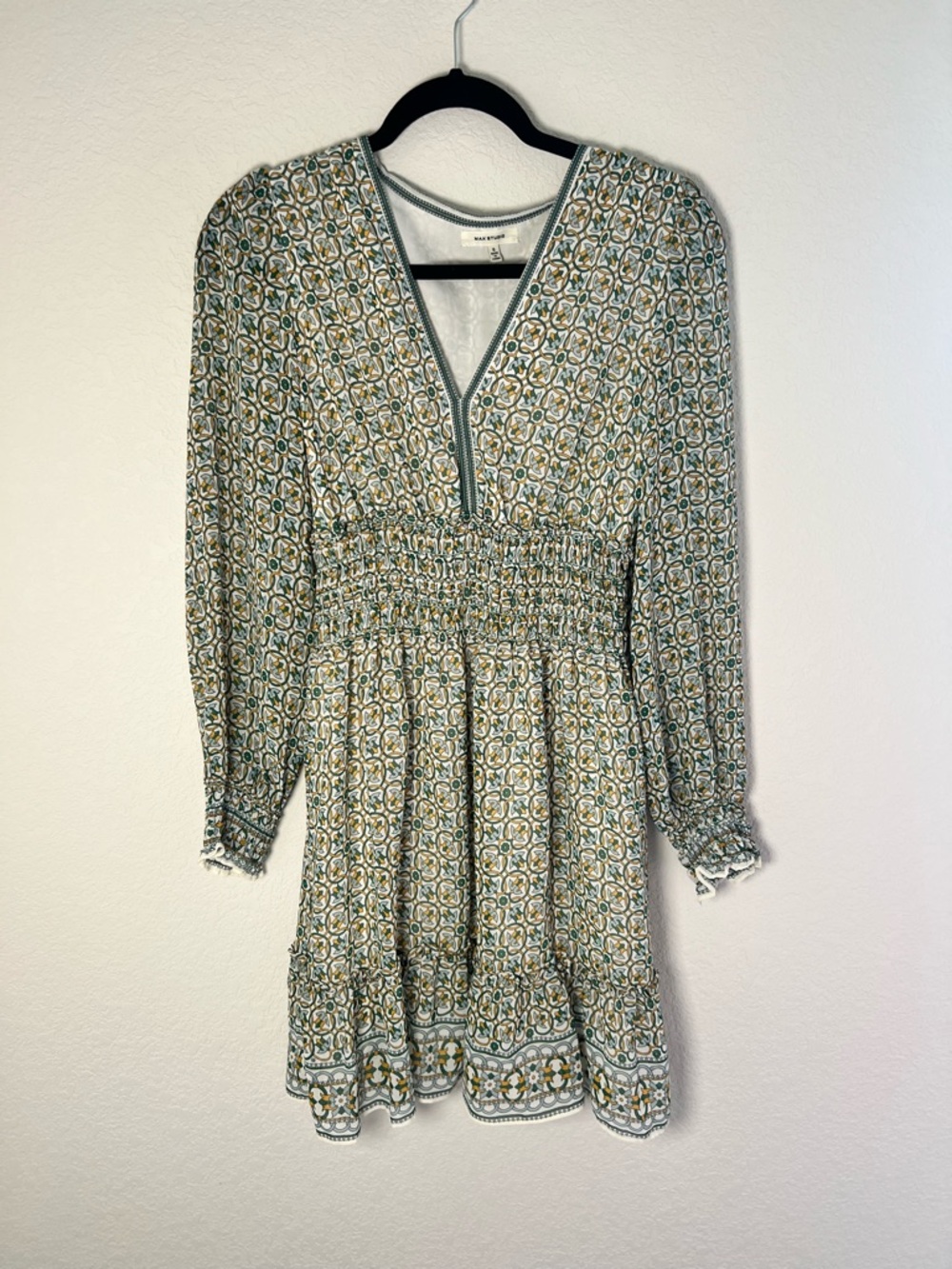 Max Studio Green Floral Smocked Waist Long Sleeve Dress